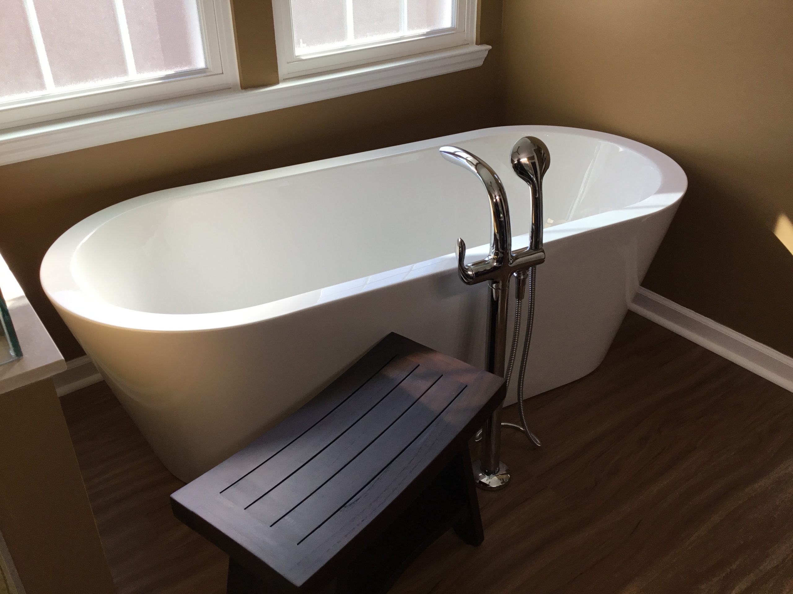 soaker tub replacement